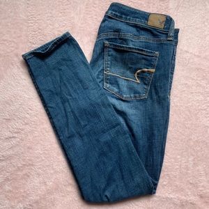 EUC! American Eagle Skinny Super Stretch 8 SHORT